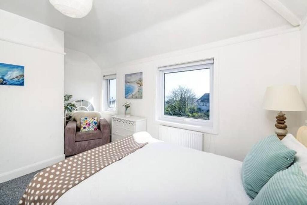 Sunrise! ~ 2 Bedrooms, Garden, Parking, Sea Views St Ives  Ngoại thất bức ảnh