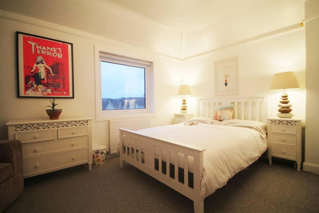 Sunrise! ~ 2 Bedrooms, Garden, Parking, Sea Views St Ives  Ngoại thất bức ảnh